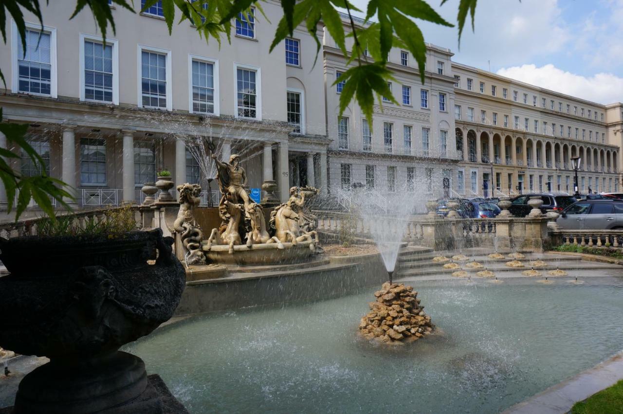 Flat 3, 6 Lypiatt Terrace Cheltenham Gloucestershire Gl50 2Sx מראה חיצוני תמונה